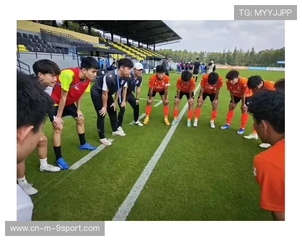 足球俱乐部在青训中注重学业保障与职业道德教育并行推进,足球青训培训 足球俱乐部在青训中注重学业保障与职业道德教育并行推进,足球青训培训