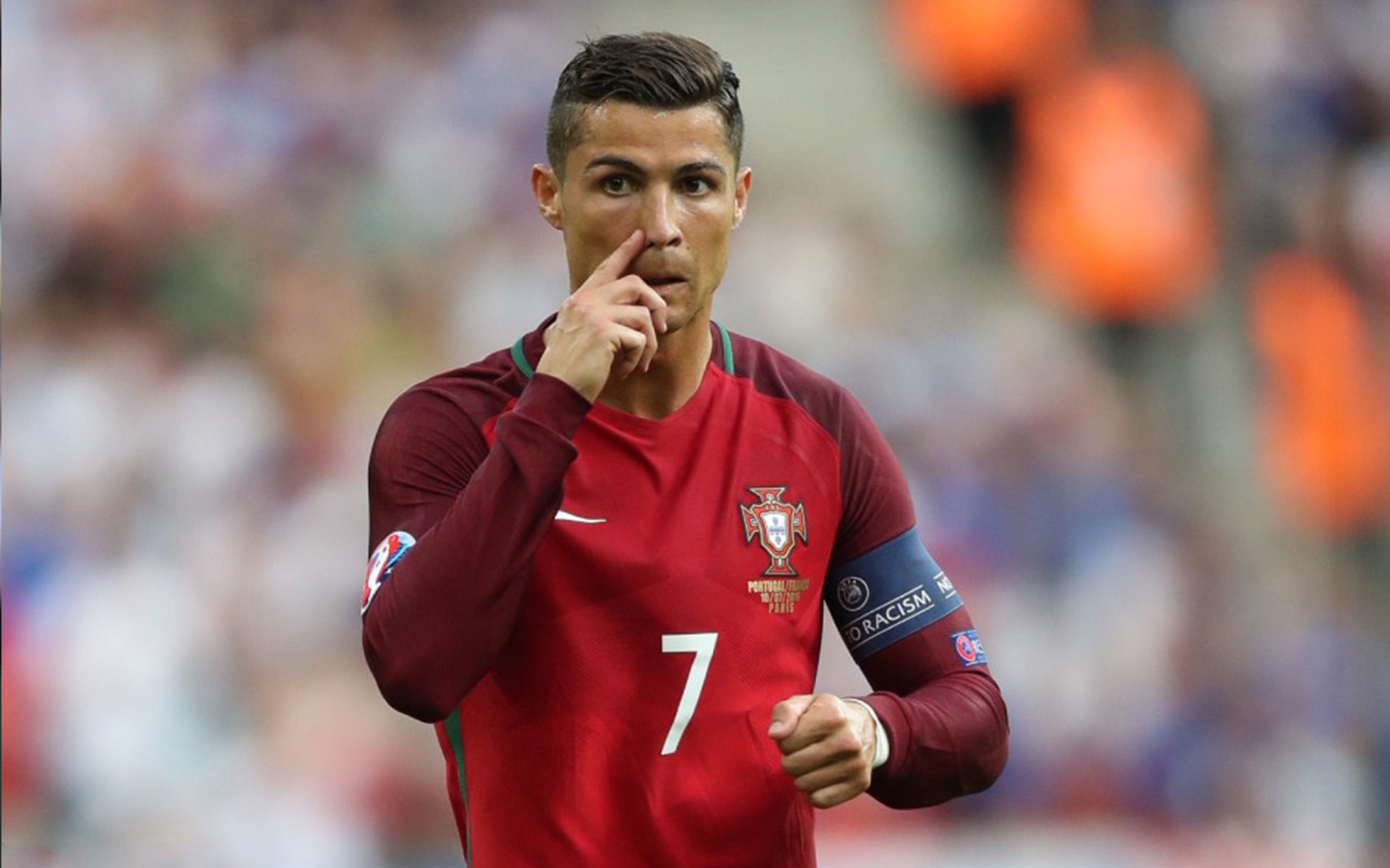 “尼古拉斯·桑特基的精湛技巧与领导力,成就阿根廷美洲狮队的未来”